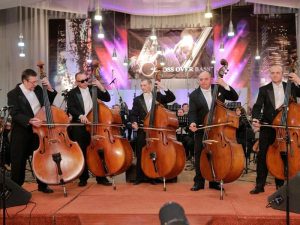 Слони - група контрабасів симфонічного оркестру Українського радіо
