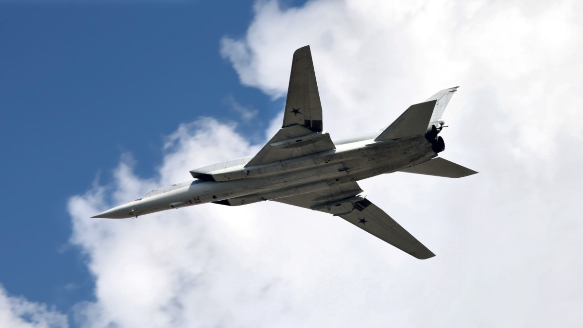 Росія не здатна замінити збитий Ту-22М3 — генерал Романенко